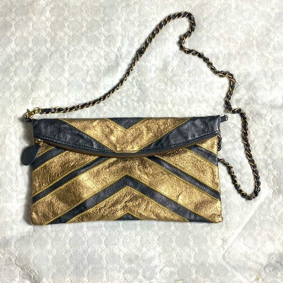 Helena De Natalio Handbags - Vintage Helena De Natalio Metallic Gold Black Crinkled Leather Clutch Crossbody